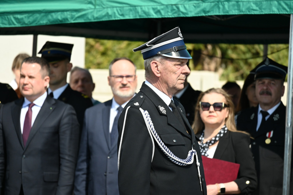 Nowe Mostki z nowym wozem