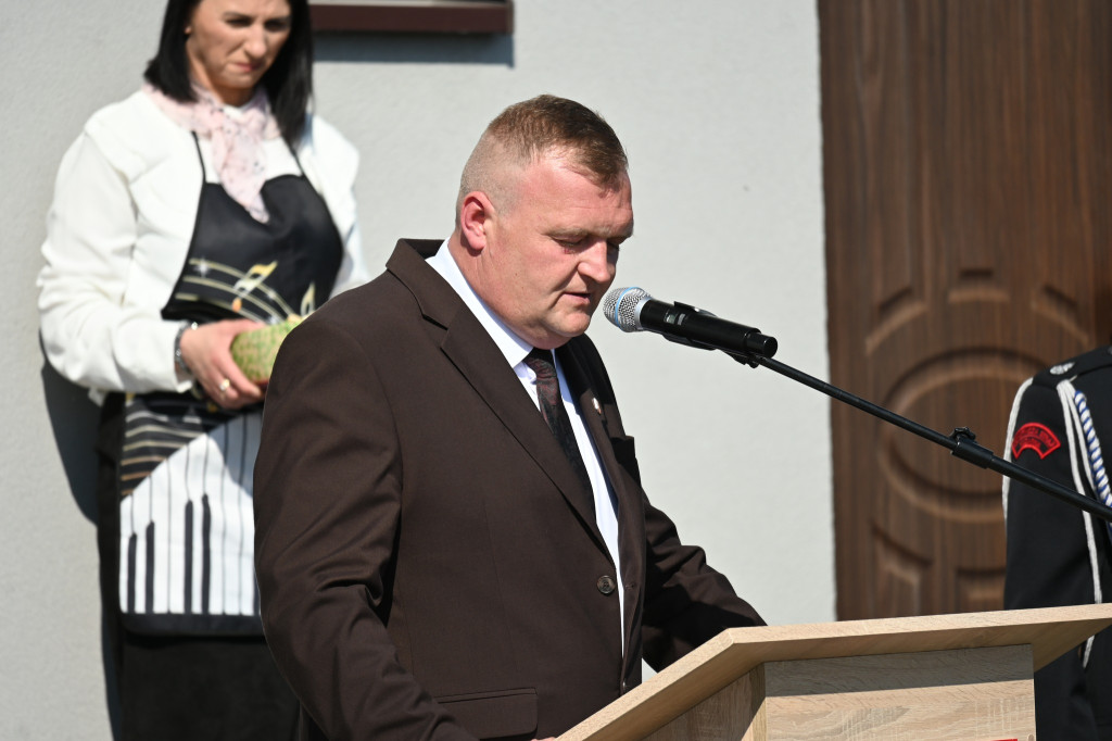 Nowe Mostki z nowym wozem