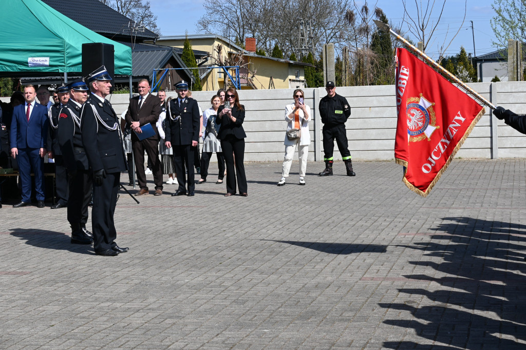 Nowe Mostki z nowym wozem