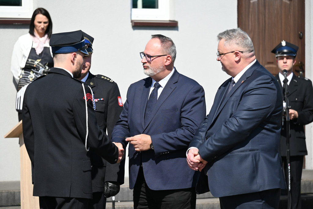 Nowe Mostki z nowym wozem