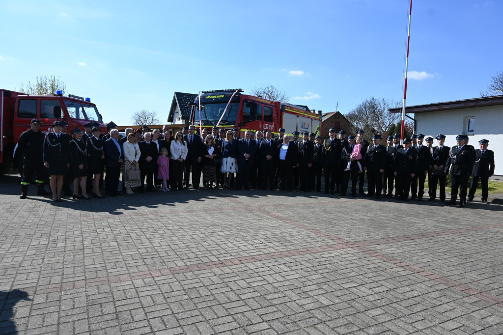 Nowe Mostki z nowym wozem