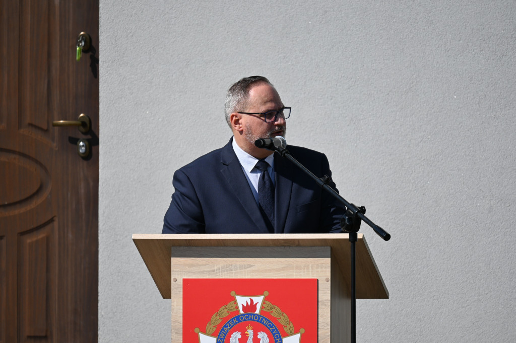 Nowe Mostki z nowym wozem