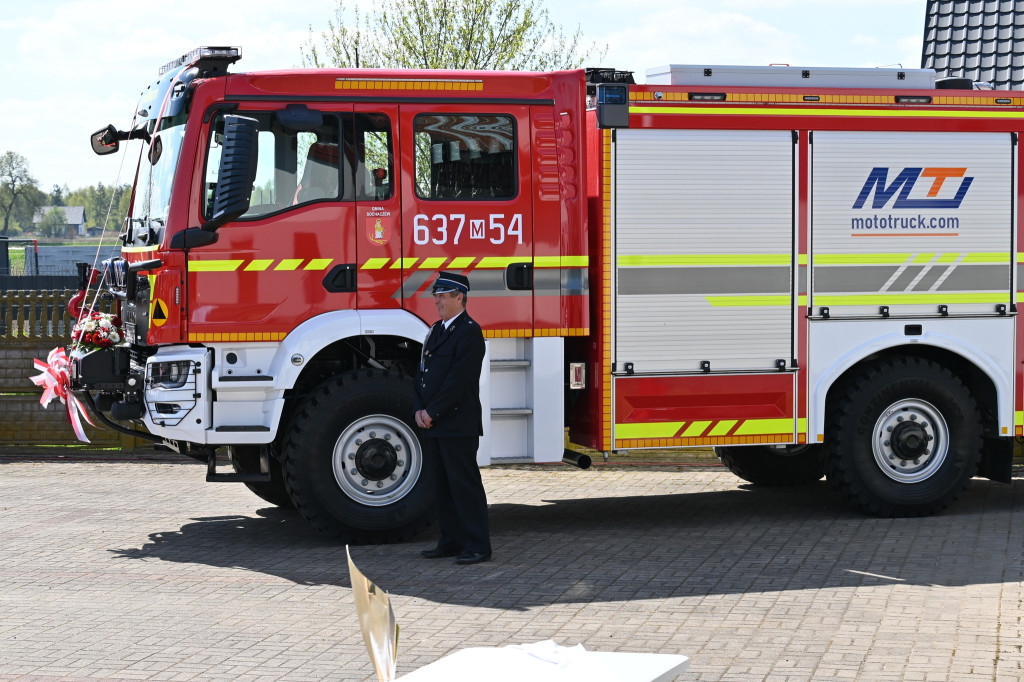 Nowe Mostki z nowym wozem