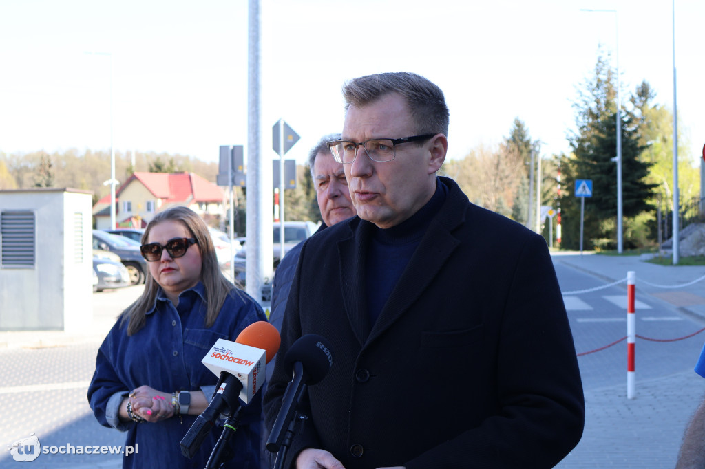 O służbie zdrowia pod szpitalem w Sochaczewie