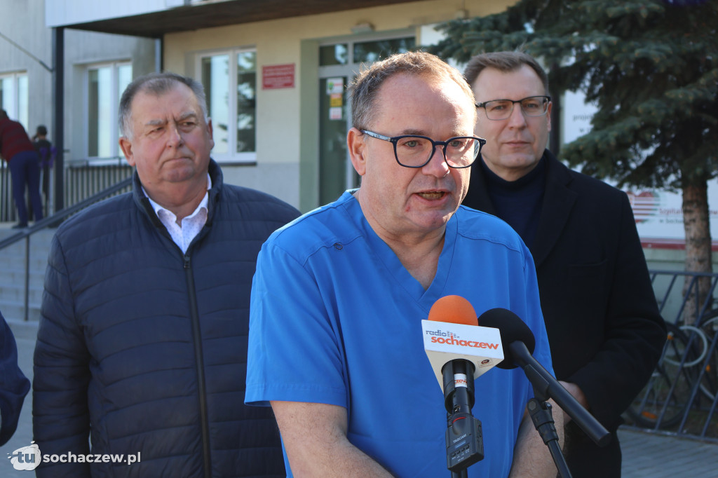O służbie zdrowia pod szpitalem w Sochaczewie
