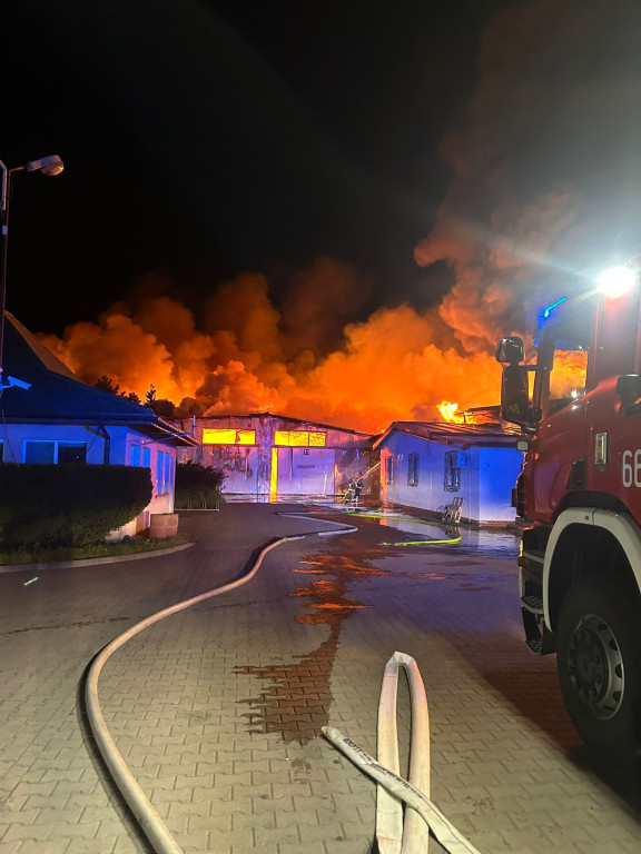 Strażacy o pożarze w Bramkach: był najtrudniejszy w historii