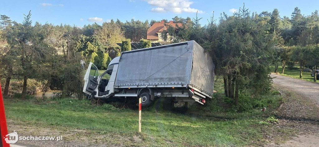 W drzewo i nad staw w Nowym Kamionie