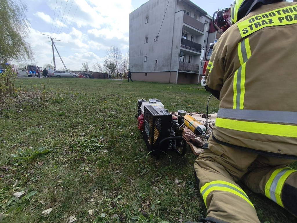 Szymanów: pożar budynku wielorodzinnego