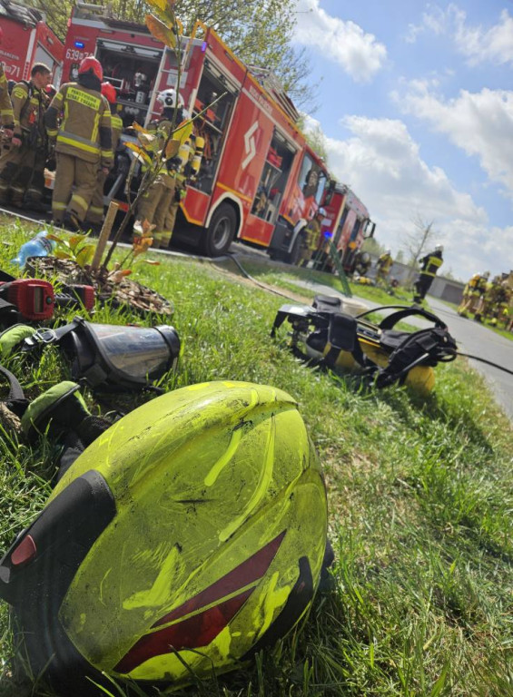 Szymanów: pożar budynku wielorodzinnego