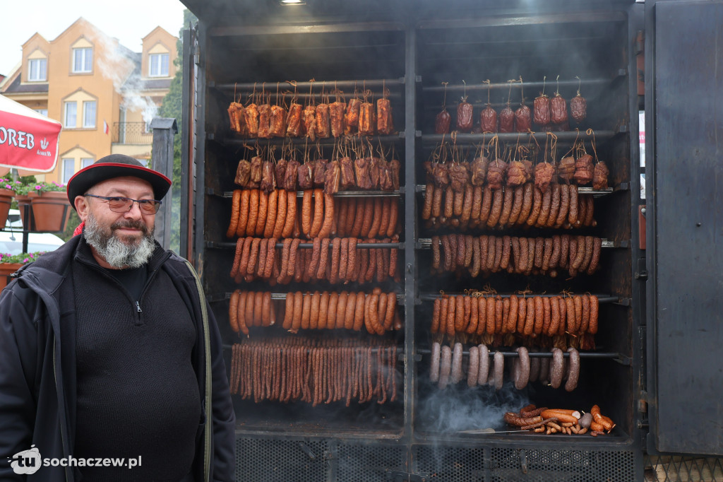 Plac Kościuszki: pojawiły się stoiska, ruszył festiwal