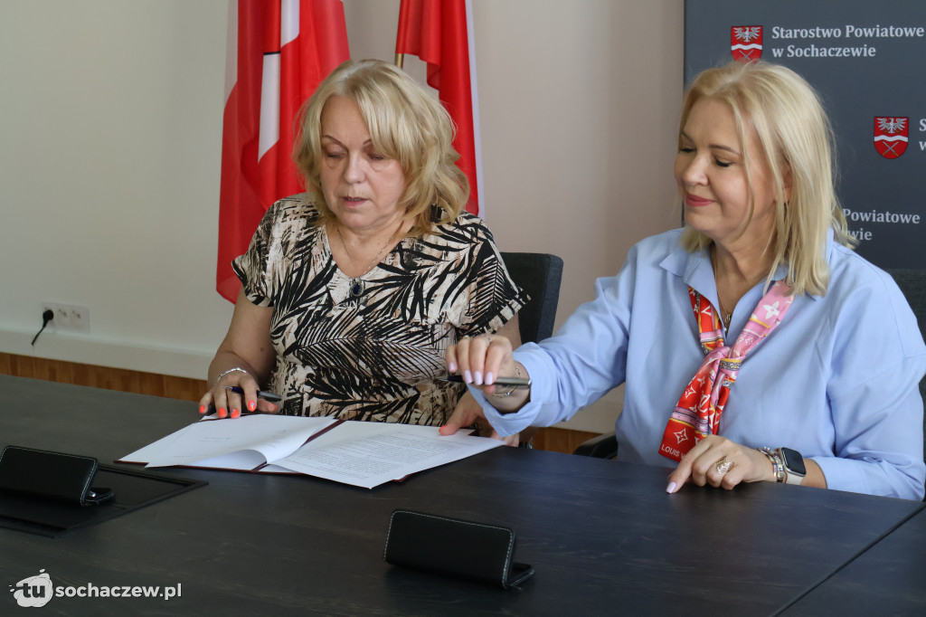 Sprzęt OLiOC dla powiatowych placówek