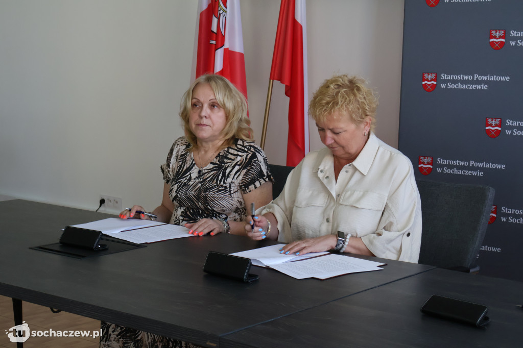 Sprzęt OLiOC dla powiatowych placówek