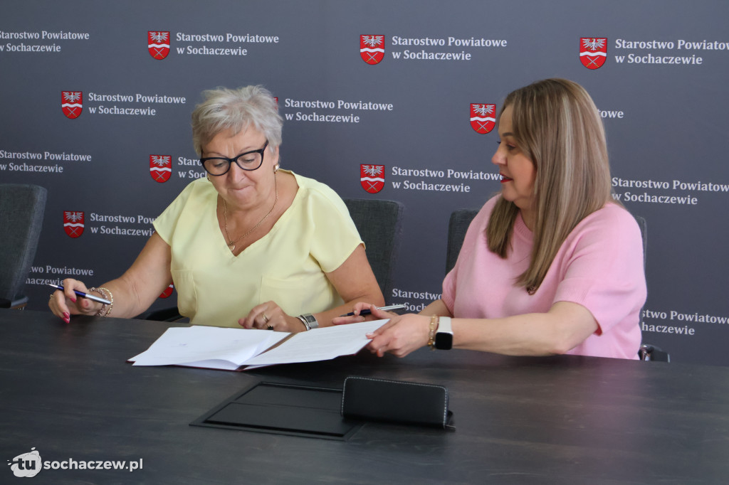 Sprzęt OLiOC dla powiatowych placówek