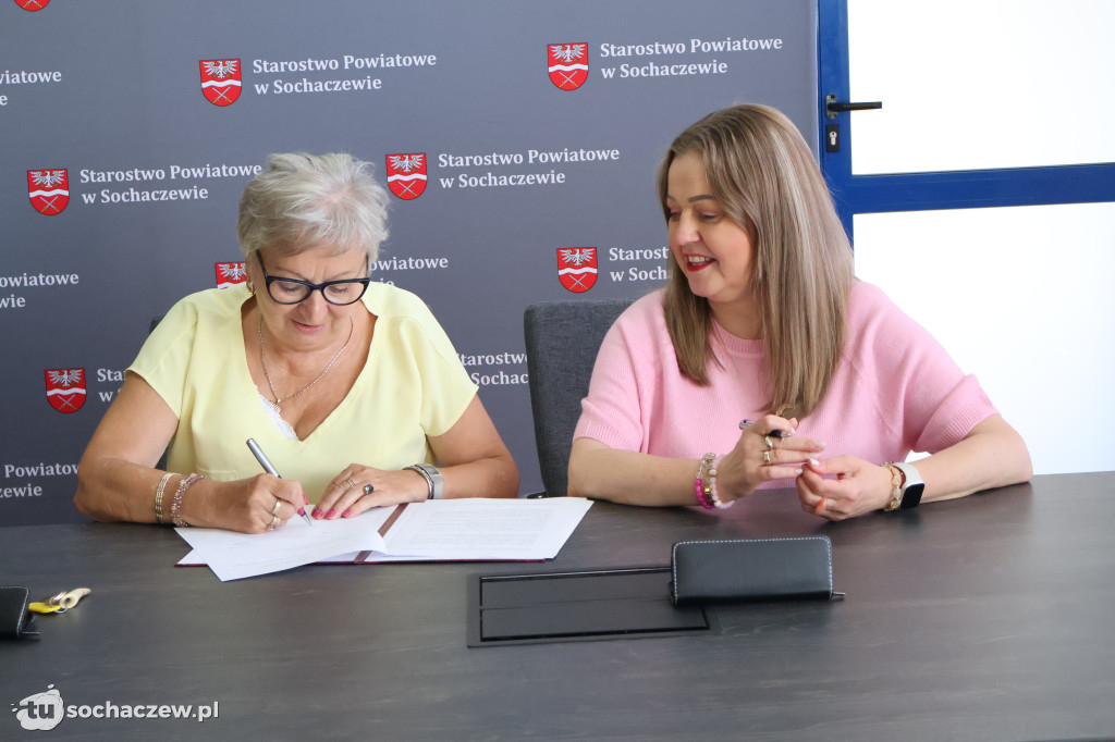 Sprzęt OLiOC dla powiatowych placówek