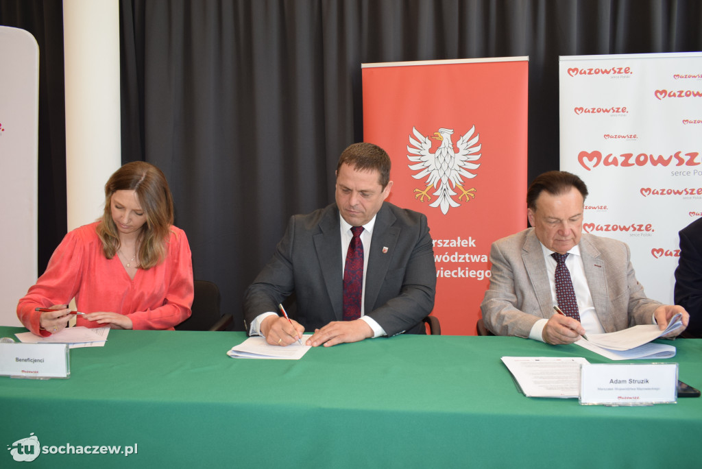 Umowy z marszałkiem podpisane