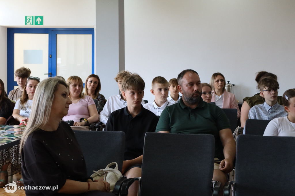 Starostwo: XX-sty konkurs fotograficzny, jest rekord