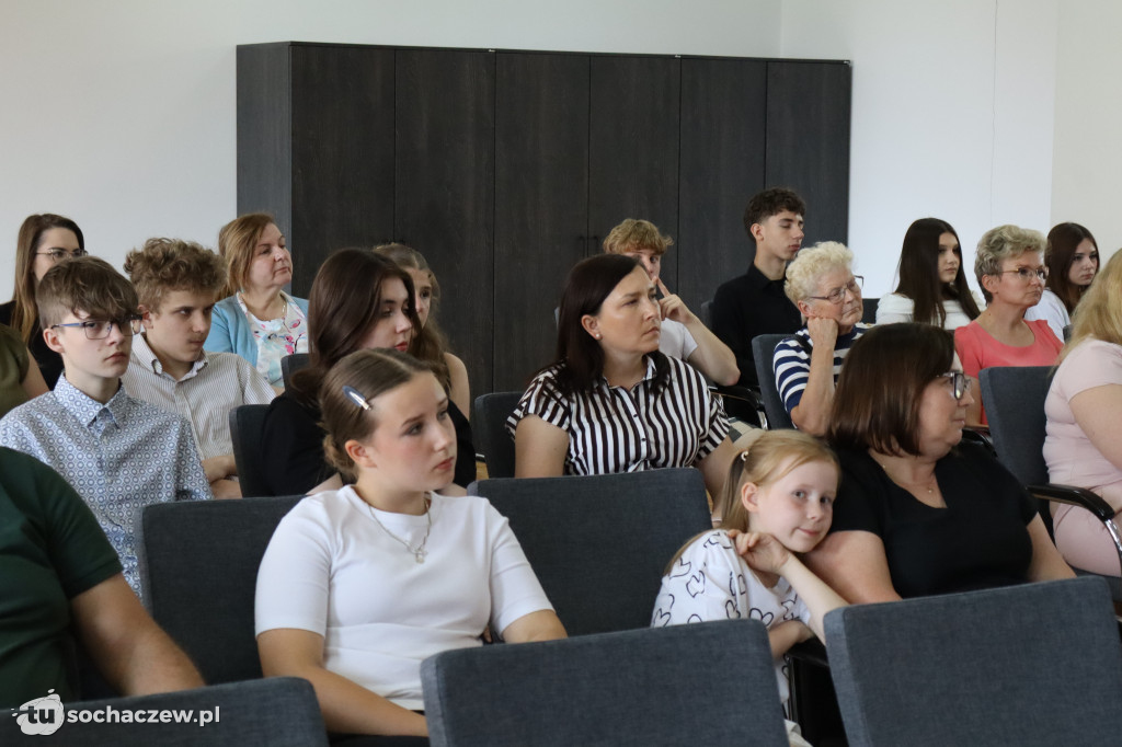Starostwo: XX-sty konkurs fotograficzny, jest rekord