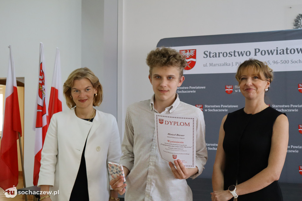 Starostwo: XX-sty konkurs fotograficzny, jest rekord