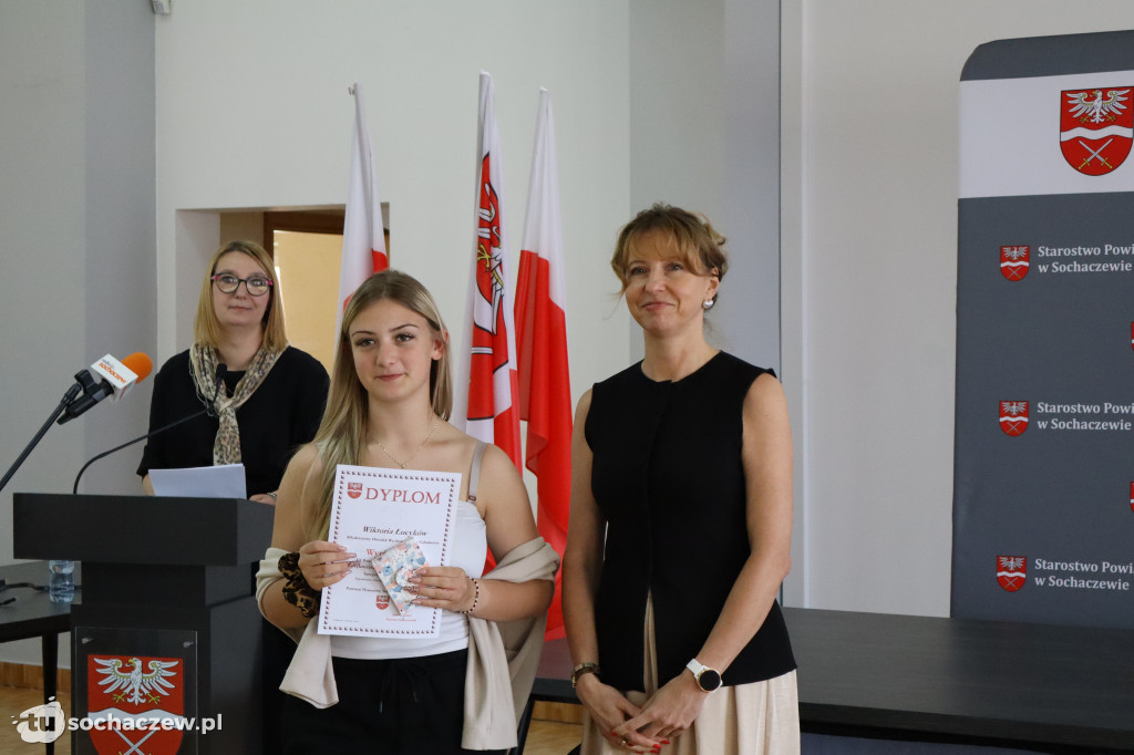 Starostwo: XX-sty konkurs fotograficzny, jest rekord