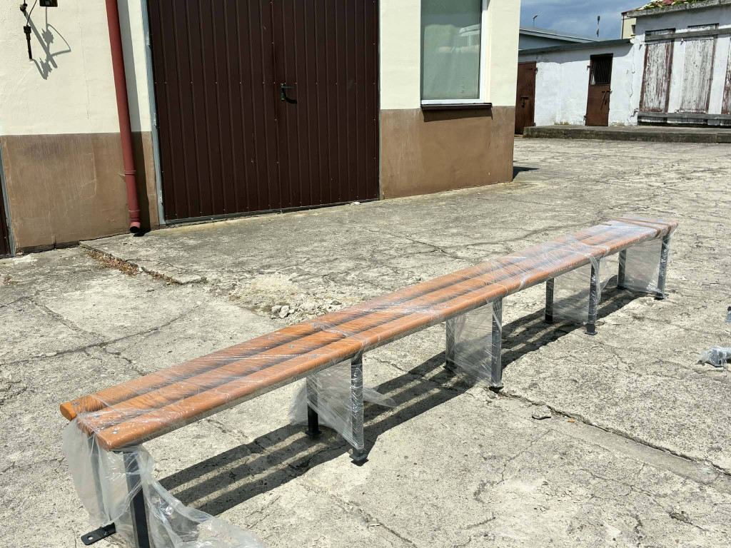 Montaż wiaty przystankowej w Rybnie