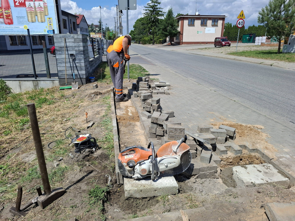 Montaż wiaty przystankowej w Rybnie