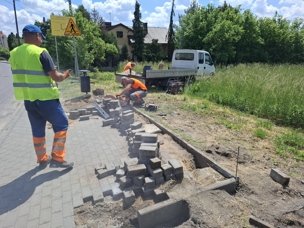 Montaż wiaty przystankowej w Rybnie