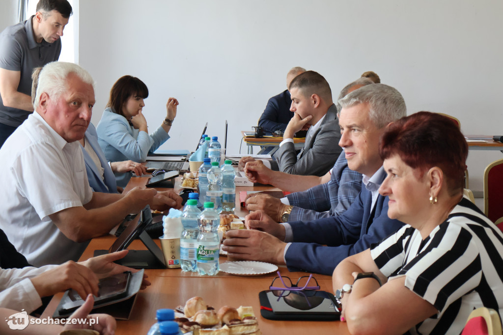 Brochów: wójt Piotr Szymański z absolutorium i wotum zaufania