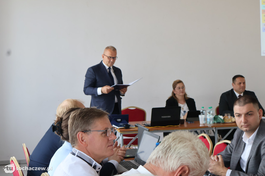 Brochów: wójt Piotr Szymański z absolutorium i wotum zaufania