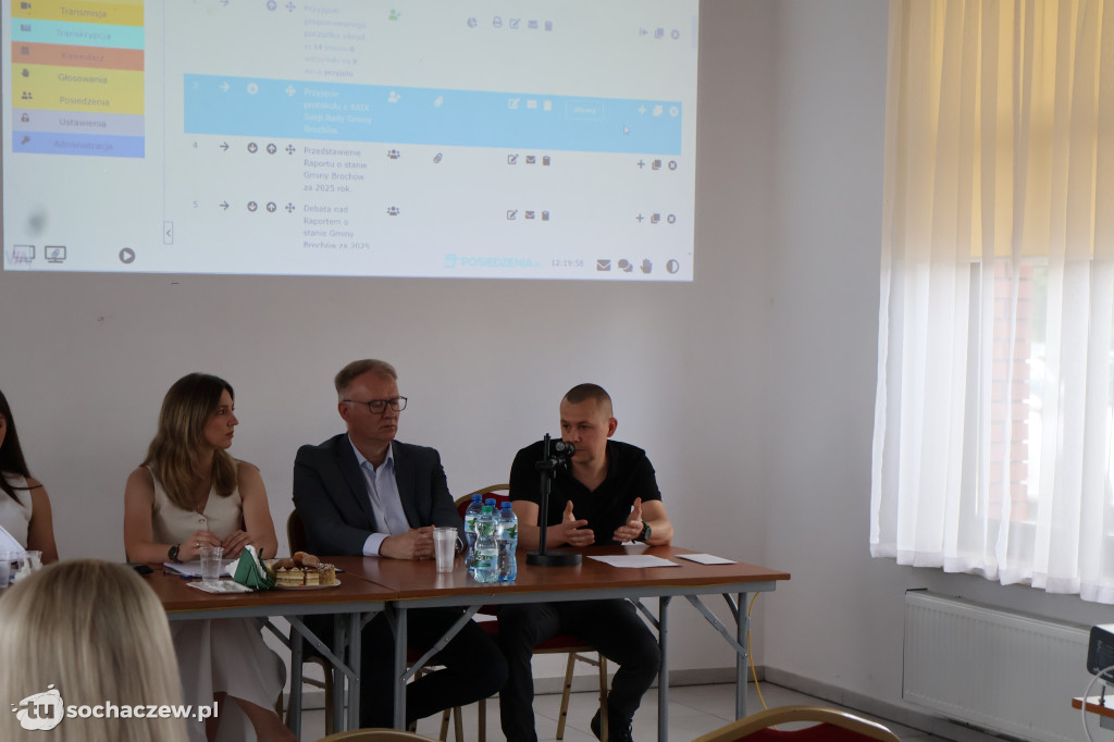 Brochów: wójt Piotr Szymański z absolutorium i wotum zaufania