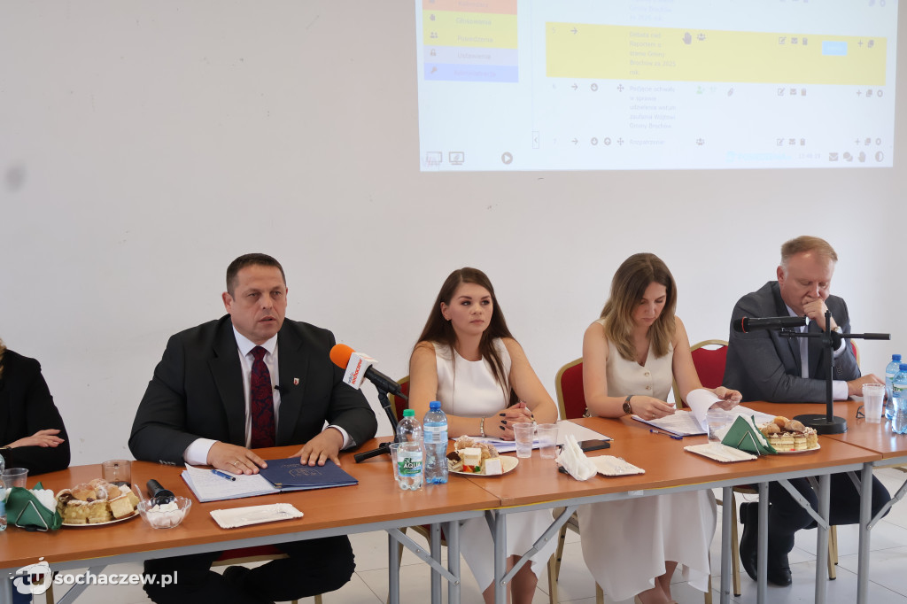 Brochów: wójt Piotr Szymański z absolutorium i wotum zaufania