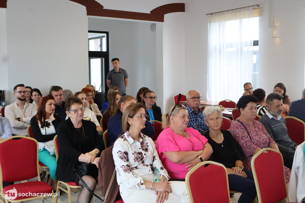 Brochów: wójt Piotr Szymański z absolutorium i wotum zaufania