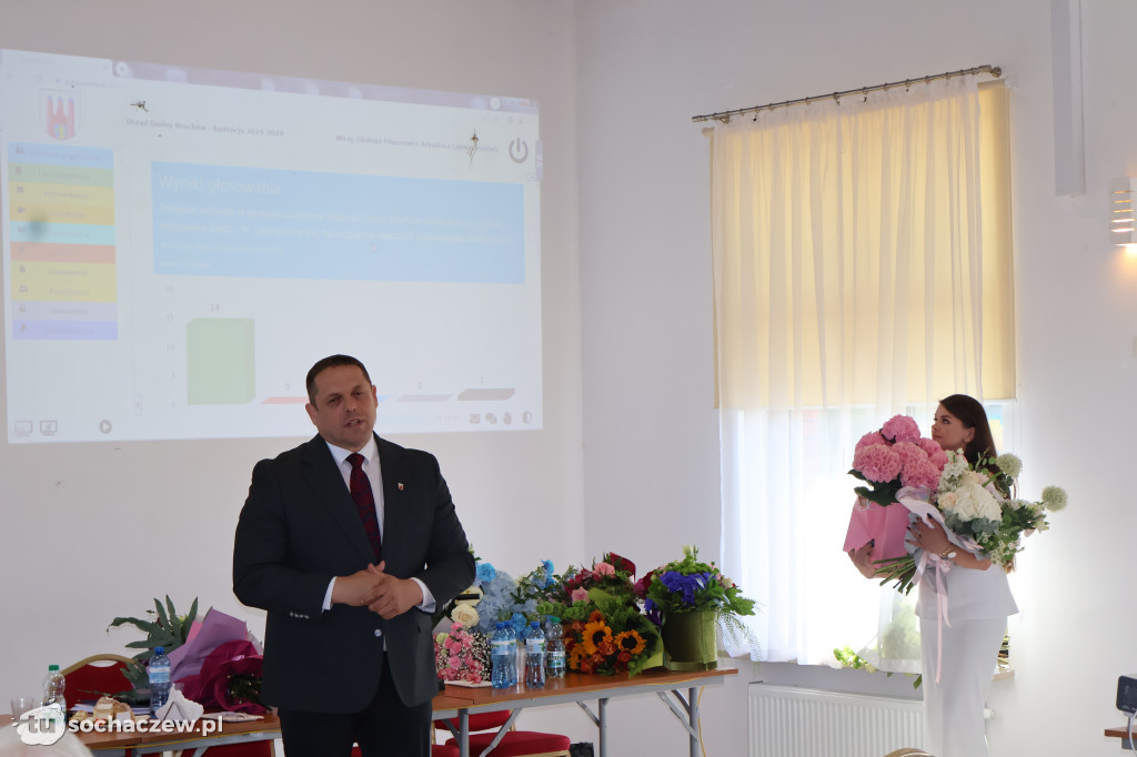 Brochów: wójt Piotr Szymański z absolutorium i wotum zaufania