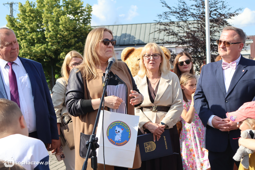 Tłumy przy Bonifacym. Sochaczew świętował odsłonięcie figurki