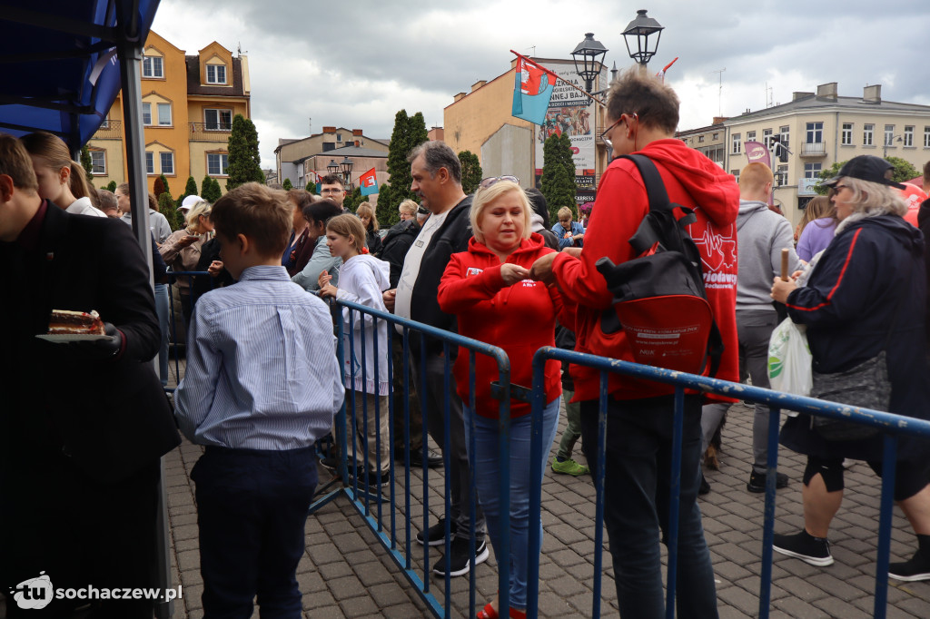 Kolejki na Dniach Sochaczewa