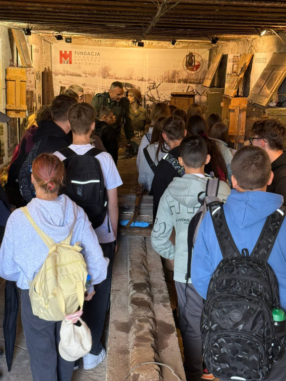 Żywe lekcje historii w schronach