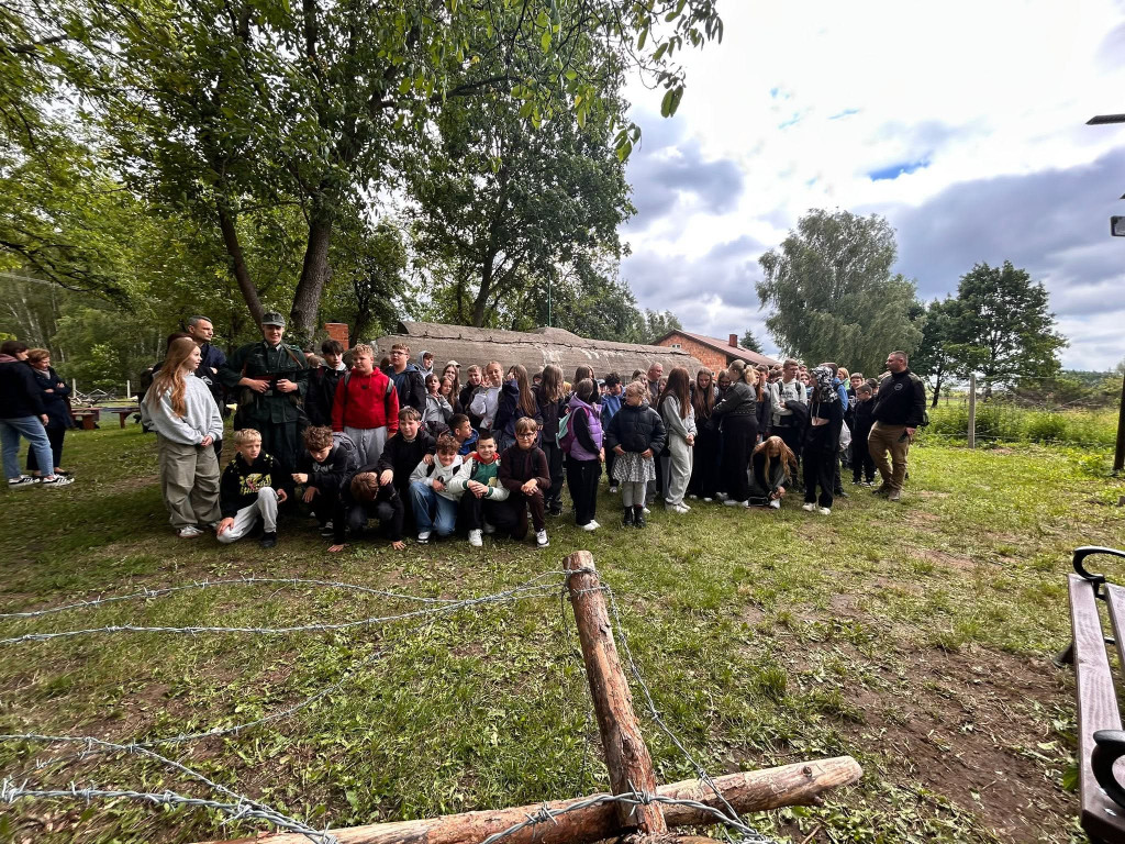 Żywe lekcje historii w schronach