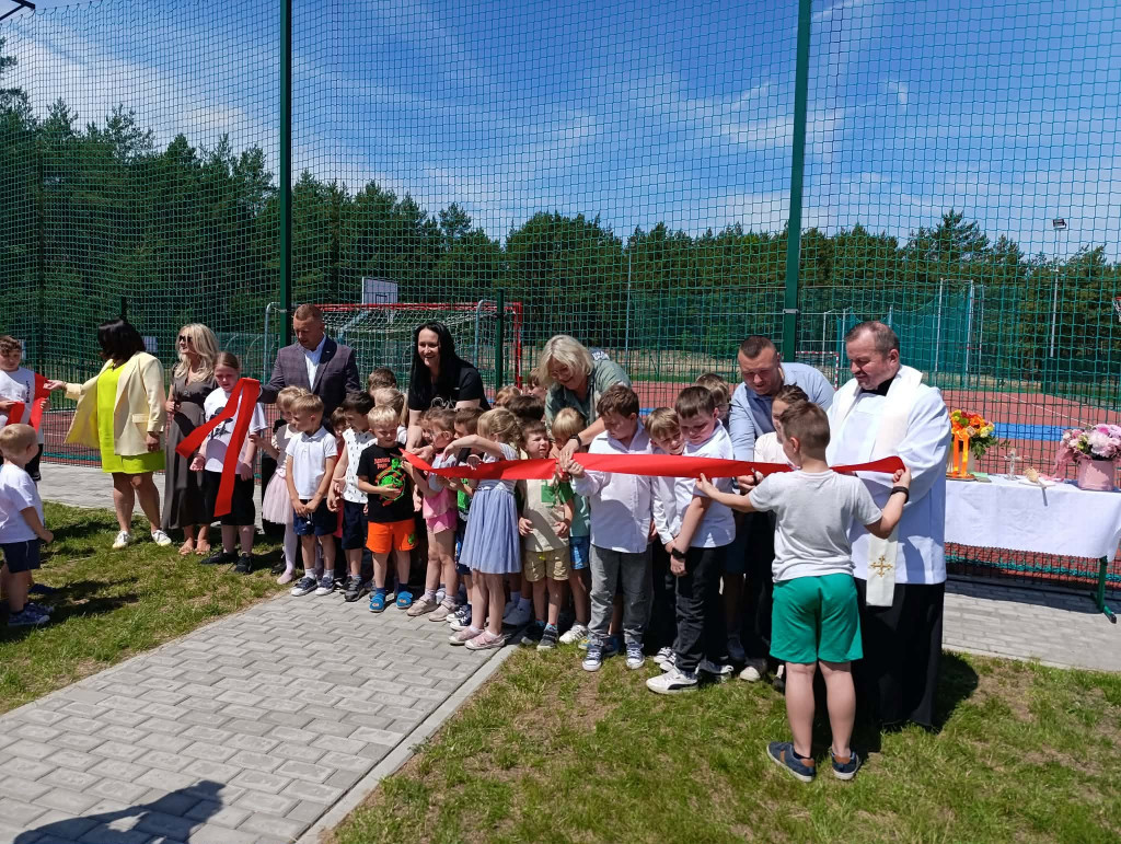 Boisko w Kamionie już służy