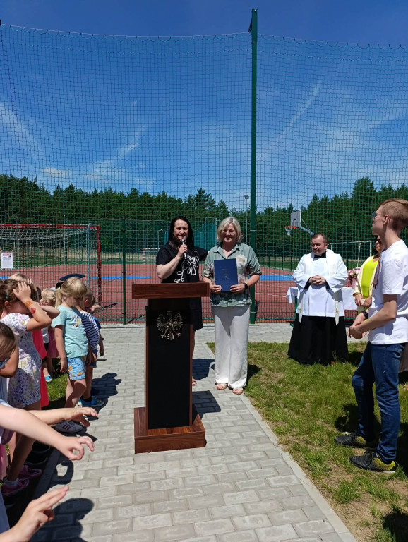 Boisko w Kamionie już służy