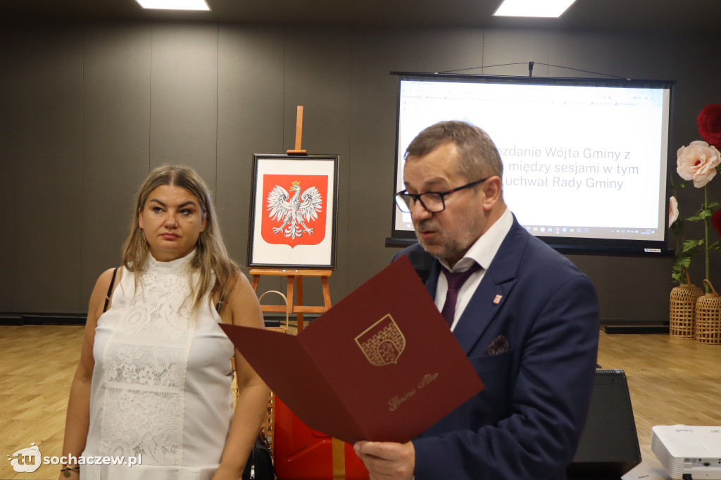 Zmiana Komendanta OSP w Iłowie, na pamiątkę kanister