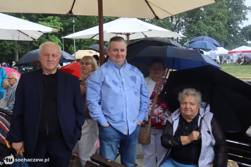 Sanniki świętowały razem, mimo kapryśnej pogody [FOTO]