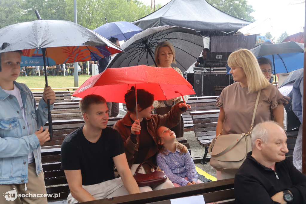 Sanniki świętowały razem, mimo kapryśnej pogody [FOTO]