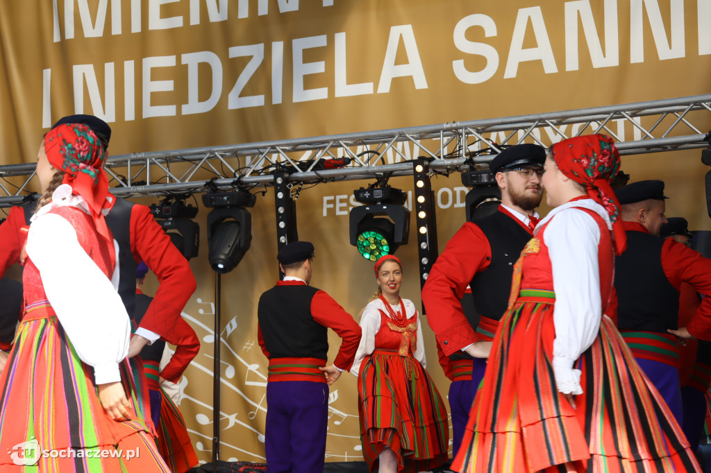 Sanniki świętowały razem, mimo kapryśnej pogody [FOTO]