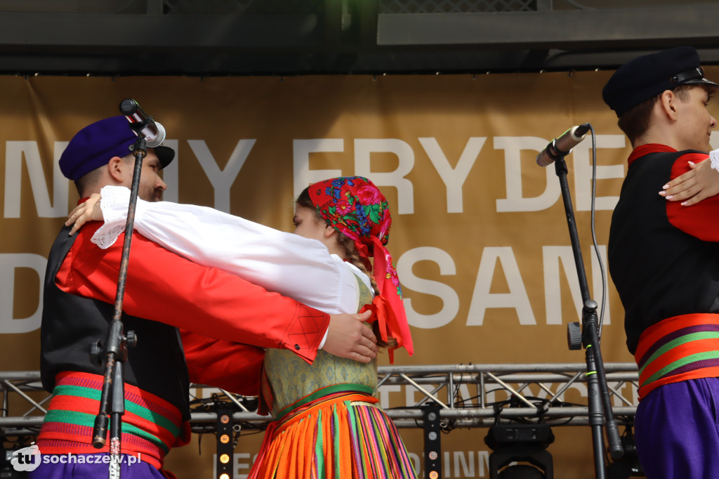 Sanniki świętowały razem, mimo kapryśnej pogody [FOTO]