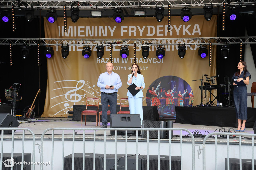 Sanniki świętowały razem, mimo kapryśnej pogody [FOTO]