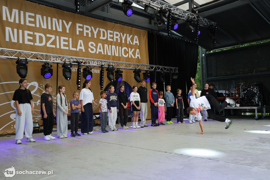 Sanniki świętowały razem, mimo kapryśnej pogody [FOTO]