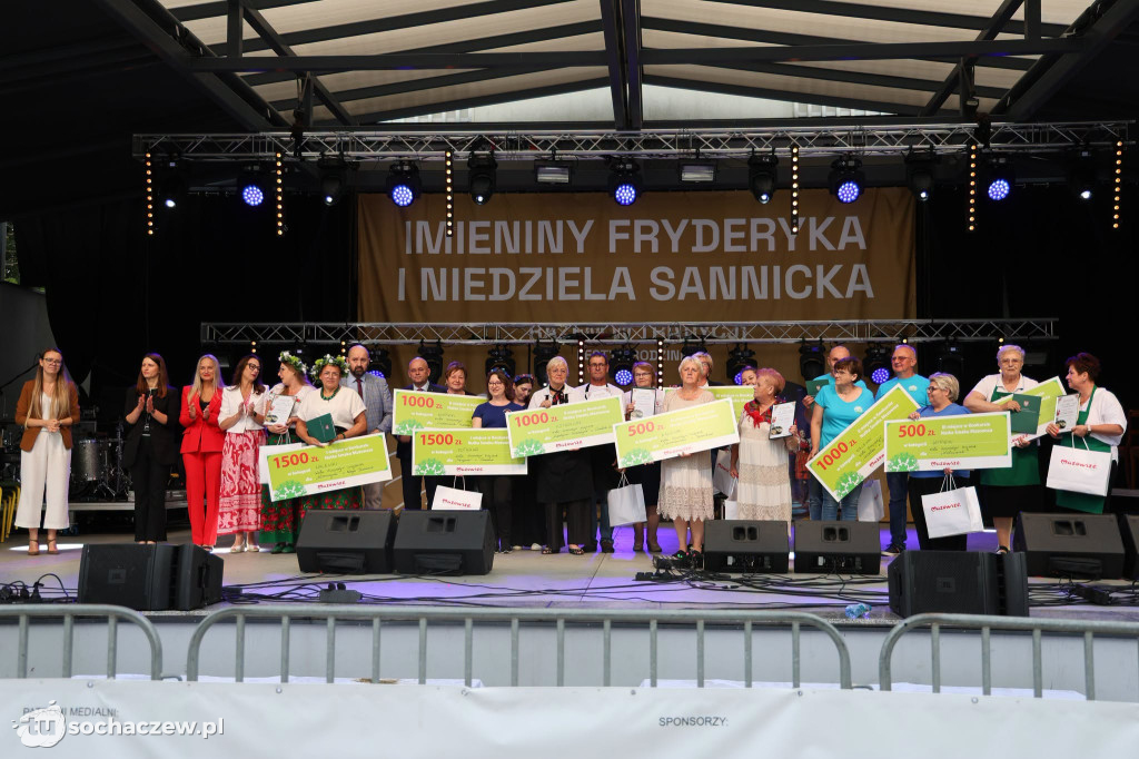 Sanniki świętowały razem, mimo kapryśnej pogody [FOTO]