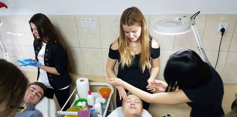 Mikołajkowy dzień promocji zdrowia i urody w "Ogrodniku"