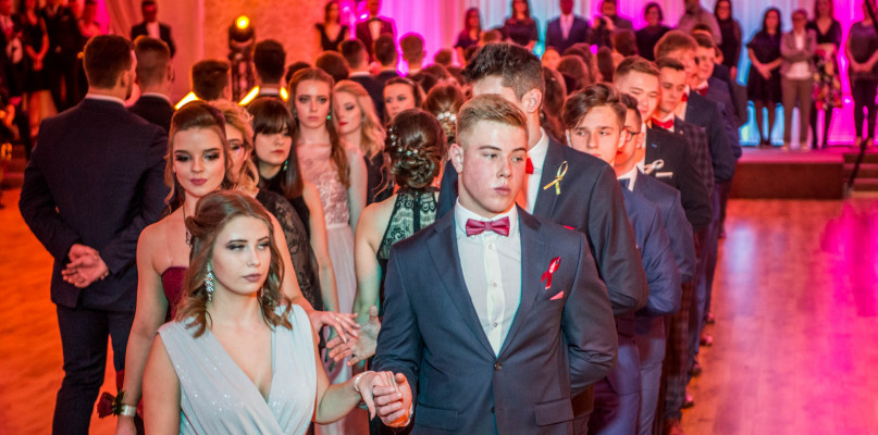 Studniówka LO im. Fryderyka Chopina 2020. Bal u progu dojrzałości