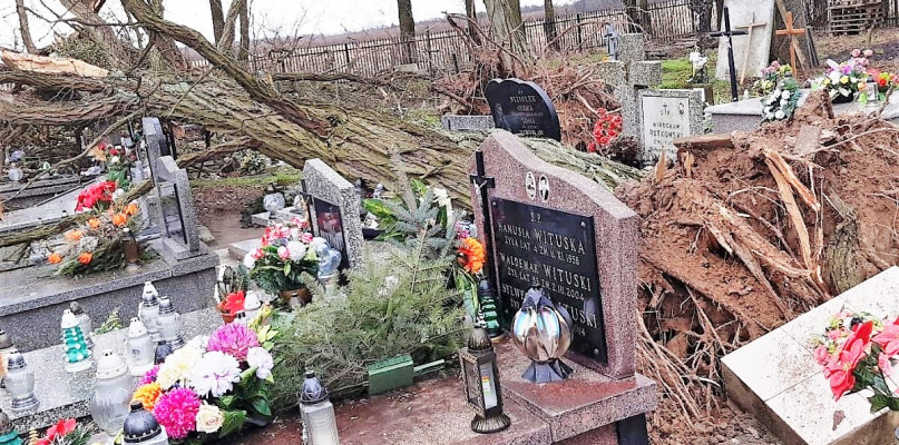 foto parafia św. Bartłomieja Apostoła w Pawłowicach