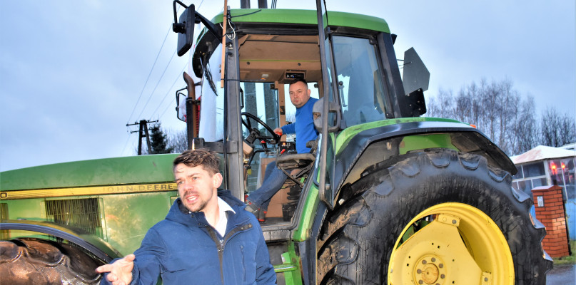 Ruszył strajk rolników, ponad 100 traktorów z Kuznocina na Warszawę 